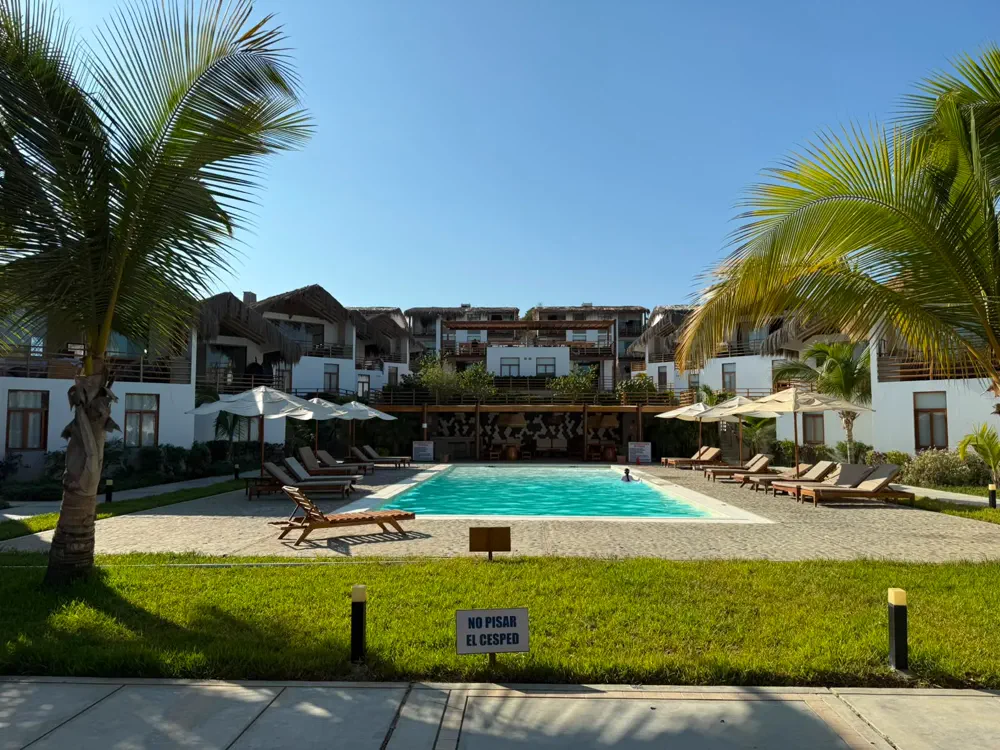 Hotel de playa para un traslado privado a Punta Mero desde Tumbes